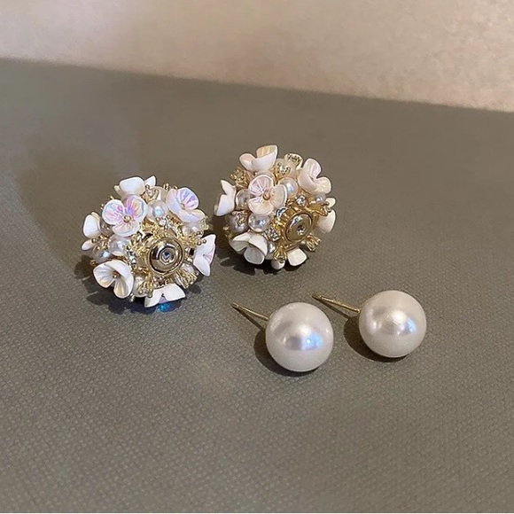 🌟 Elegant Imitation Pearl Earrings Double Side White Shell Pearl Stud Earrings - Picture 2 of 4